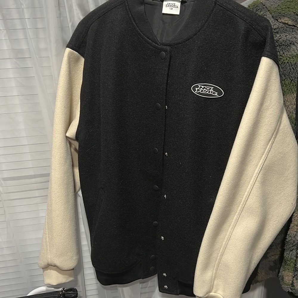 Varsity jacket - Picture 2 of 3